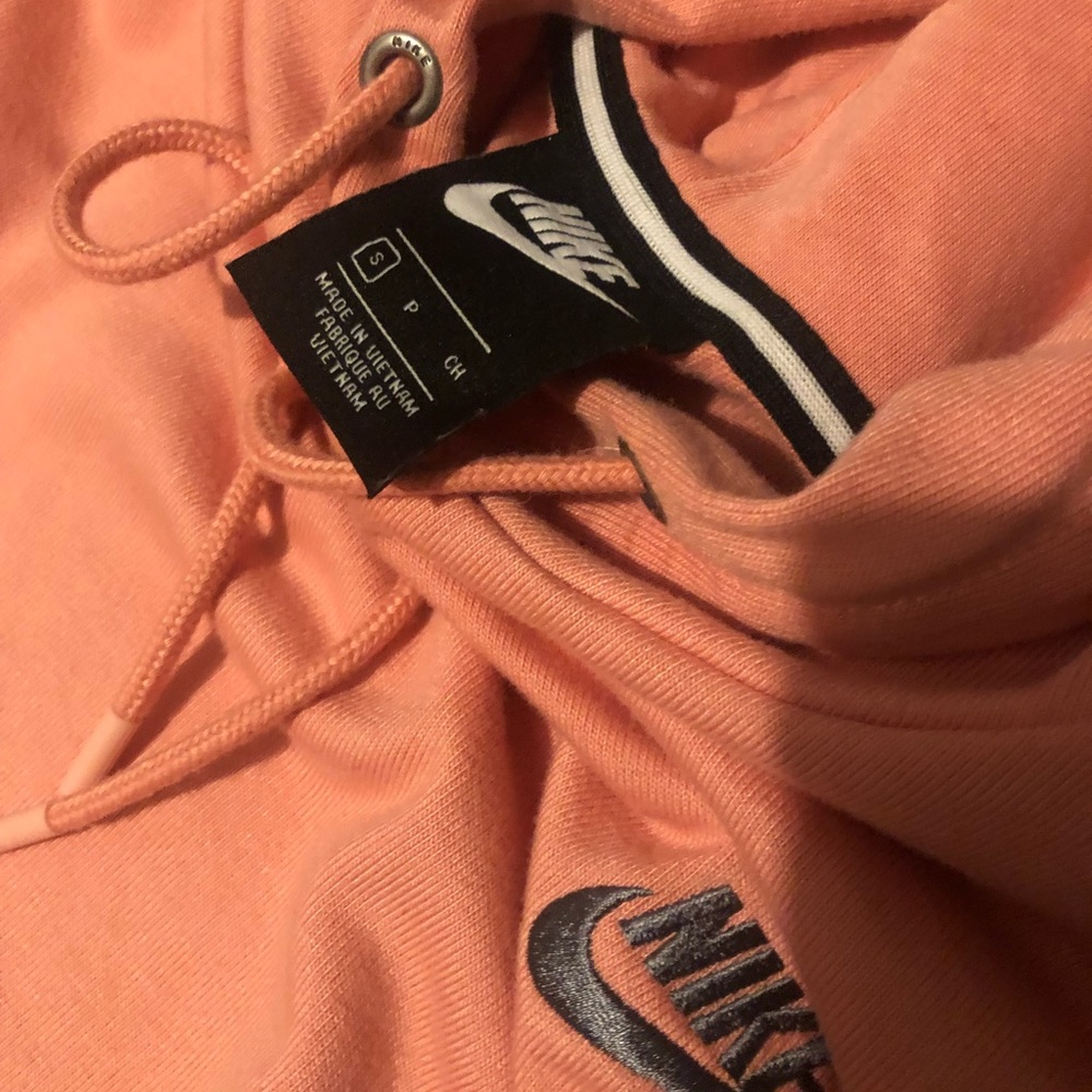 Nike croptop long sleeve hooded shirt